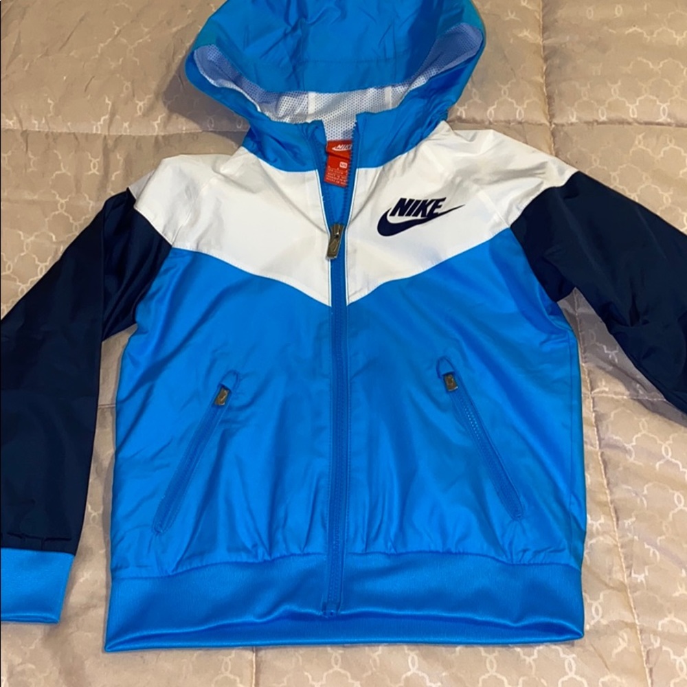 Kids Nike winderbreaker jacket